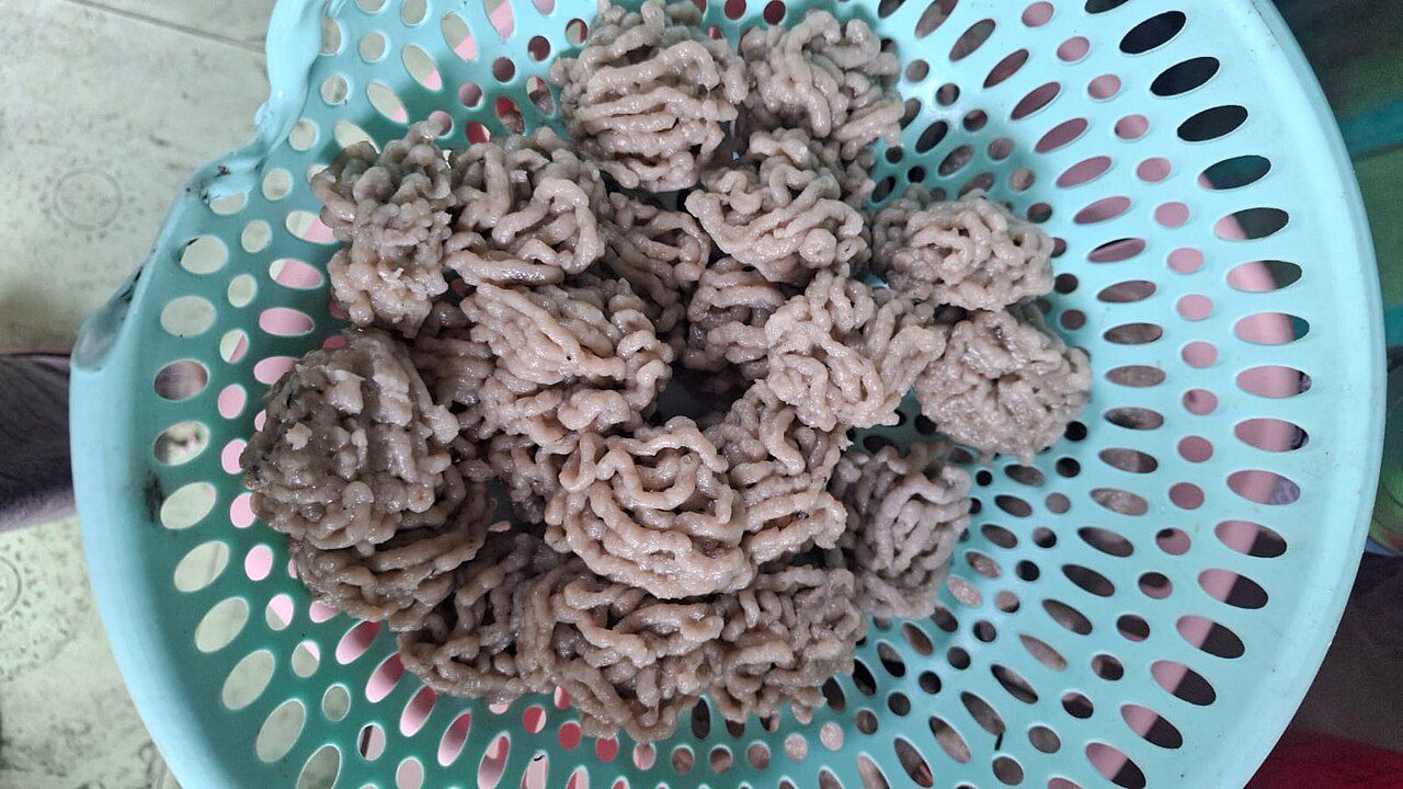 Pempek keriting Palembang untuk oleh-oleh